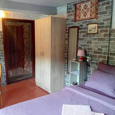Holiday Home Rijeka Crnojevica Exterior photo